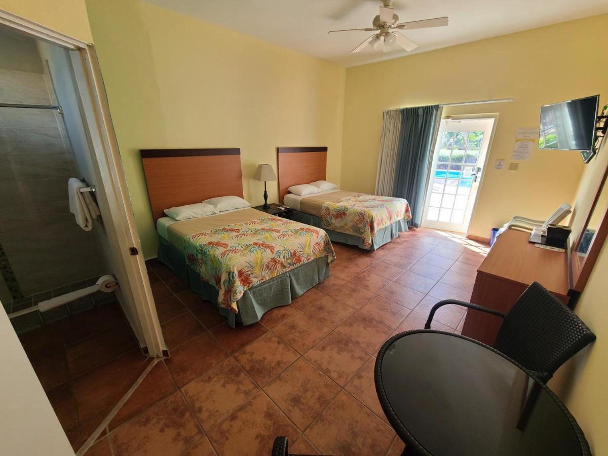 Hotel Lucia Beach ヤブコア エクステリア 写真